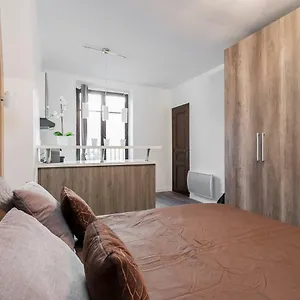 charmant-studio-neuf-proche-tour-eiffel-apartment.fr-paris.fr/